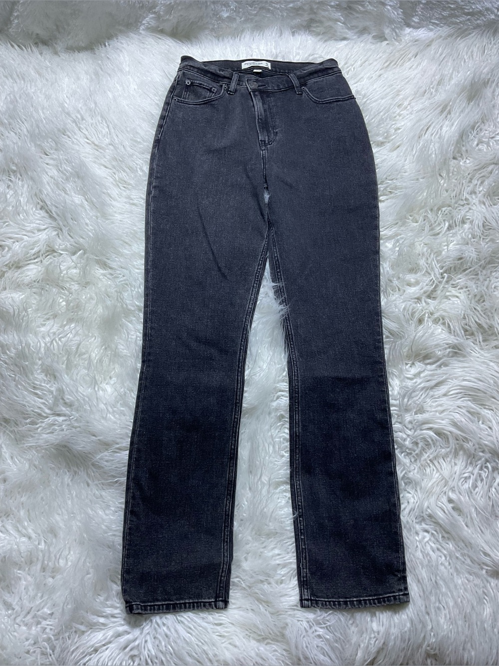 Abercrombie Curve Love The Slim Straight Ultra High Rise Jeans
